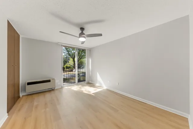 $224,900 | 1150 Jackson Street, Unit 1A, Lombard, IL 60148