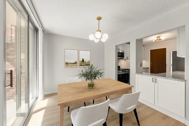 $224,900 | 1150 Jackson Street, Unit 1A, Lombard, IL 60148