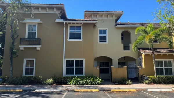 $2,700 | 2851 Prospect Road, Unit 106, Fort Lauderdale, FL 33309