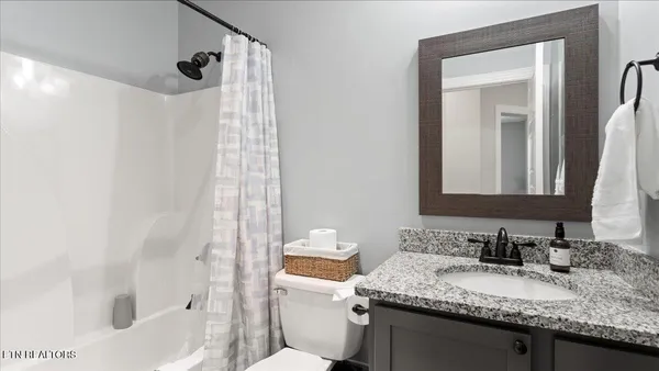 $445,000 | 3182 Bridgewater Boulevard, Morristown, TN 37814