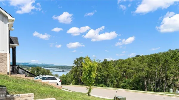 $445,000 | 3182 Bridgewater Boulevard, Morristown, TN 37814