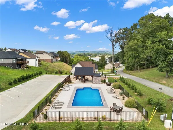 $445,000 | 3182 Bridgewater Boulevard, Morristown, TN 37814