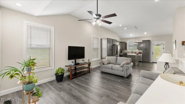 $445,000 | 3182 Bridgewater Boulevard, Morristown, TN 37814