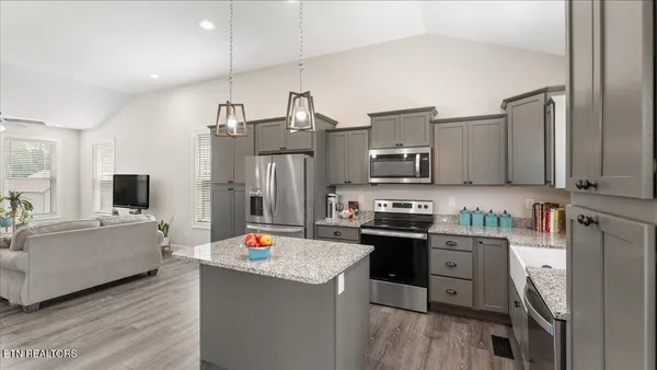 $445,000 | 3182 Bridgewater Boulevard, Morristown, TN 37814