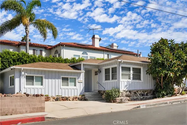 $7,250 | 1500 Voorhees Avenue, Manhattan Beach, CA 90266