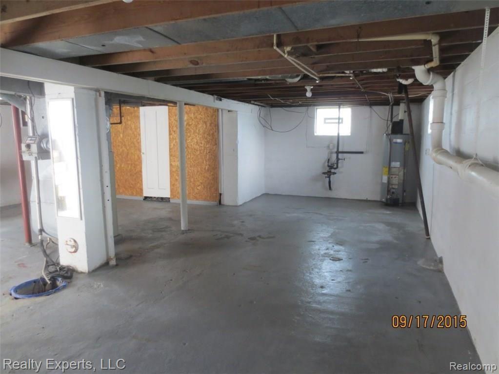 3060 South Custer Road Monroe, MI 48161 - Photo 13 of 21 IMG_0503.jpg