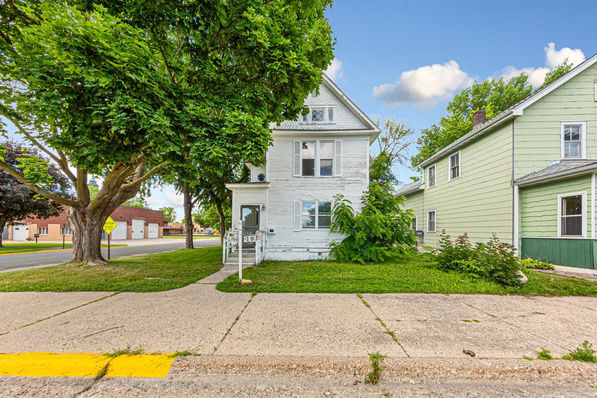 105 Ash Avenue Southwest Montgomery, MN 56069 - Photo 3 of 35