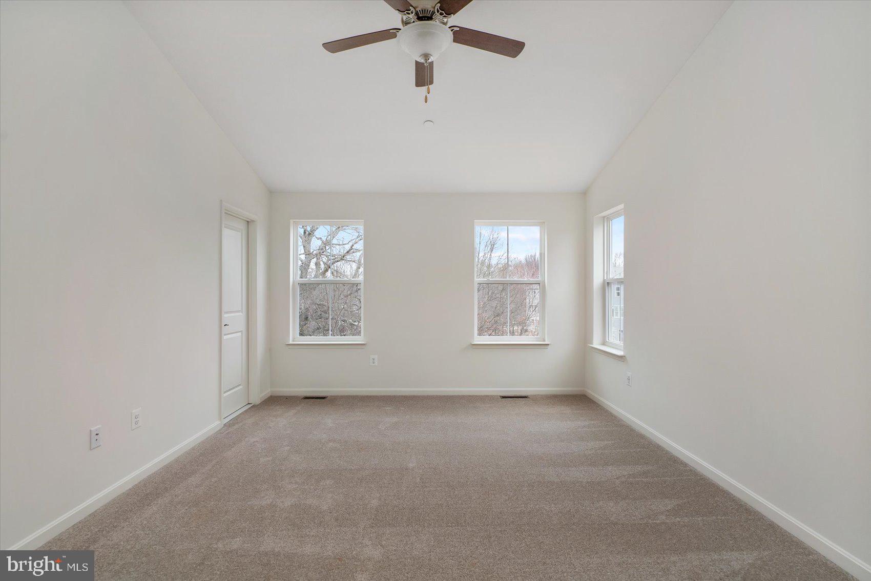 1428 Hudson View Road Essex, MD 21221 - Photo 29 of 46 Primary Bedroom