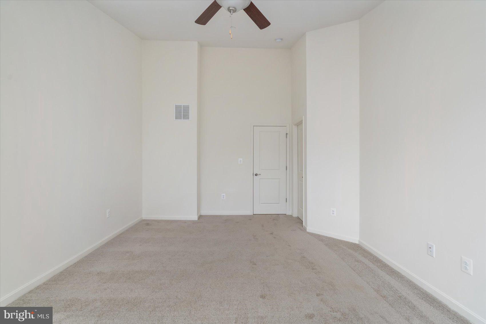 1428 Hudson View Road Essex, MD 21221 - Photo 30 of 46 Primary Bedroom