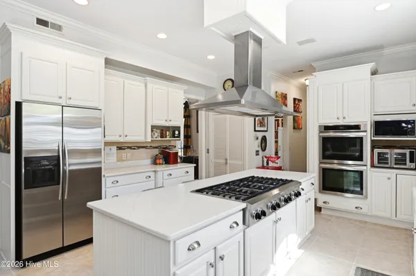$1,500,000 | 1036 Arboretum Drive, Wilmington, NC 28405