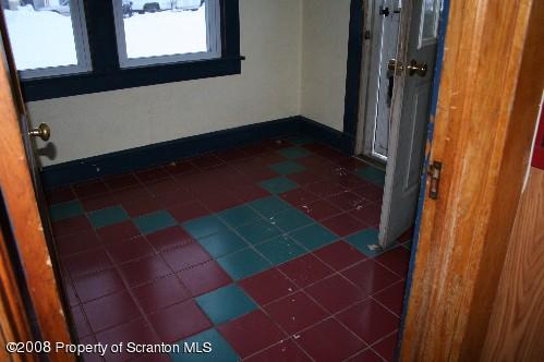 20 Maple Street Waymart, PA 18472 - Photo 3 of 12 Gallery Image 3