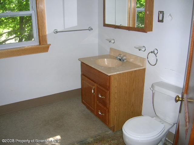 20 Maple Street Waymart, PA 18472 - Photo 7 of 12 Gallery Image 7