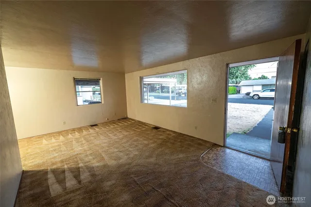 $292,500 | 146 Yellowstone Street, Walla Walla, WA 99362