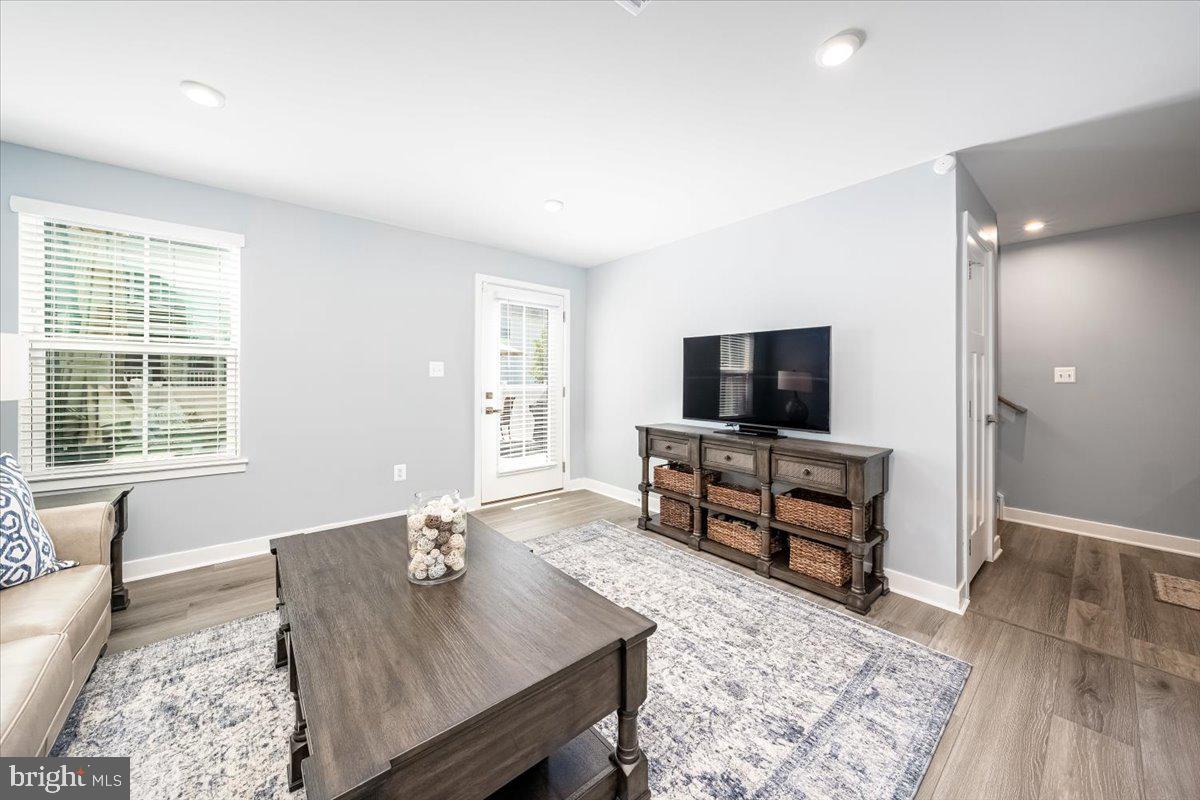 7306 Isabella Road Laurel, MD 20723 - Photo 6 of 59 Entry Level Family Room
