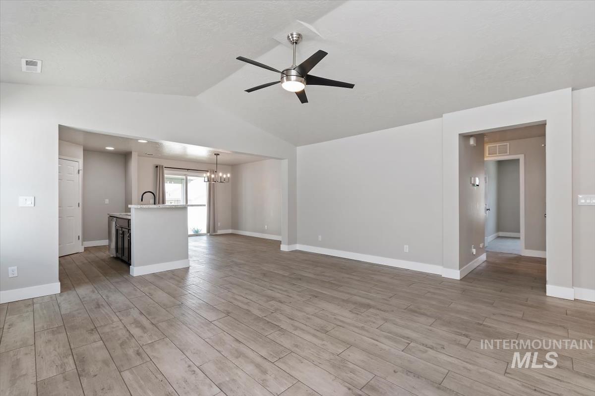 4323 Bainbridge Street Caldwell, ID 83607 - Photo 27 of 50