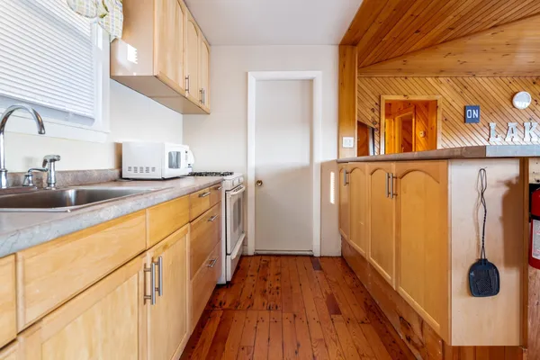 $2,200,000 | 204 Highway 11D, Alton, NH 03810