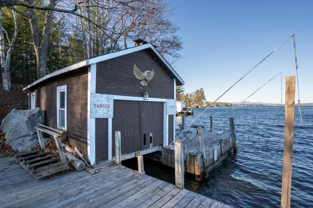 $2,250,000 | 204 Highway 11D, Alton, NH 03810