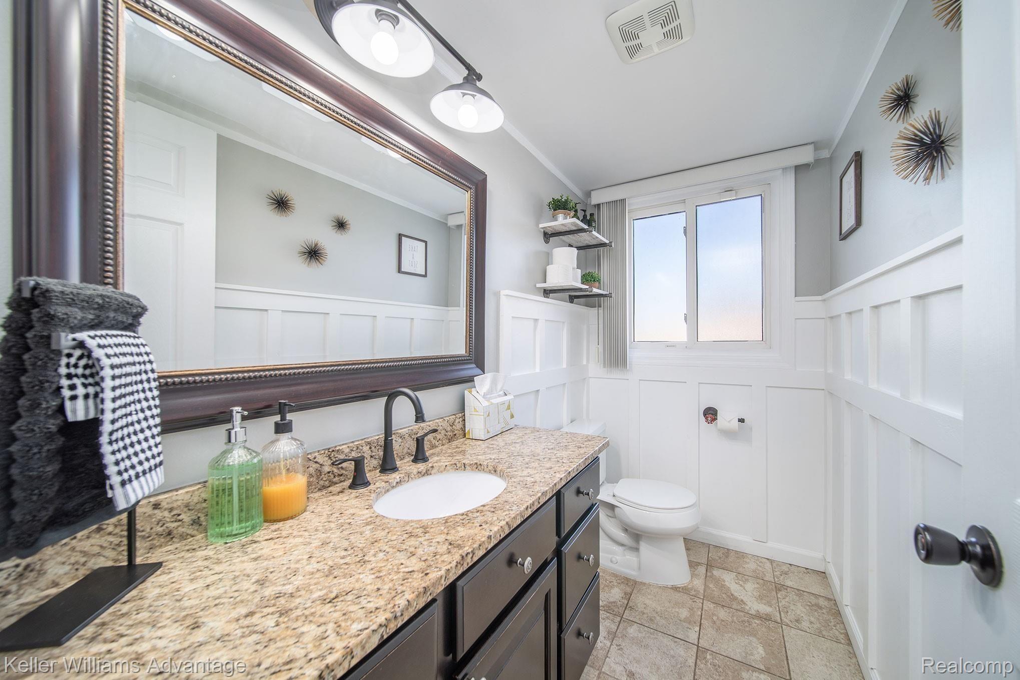13645 Martin Road Warren, MI 48088 - Photo 8 of 20 13645-Martin_5.jpg