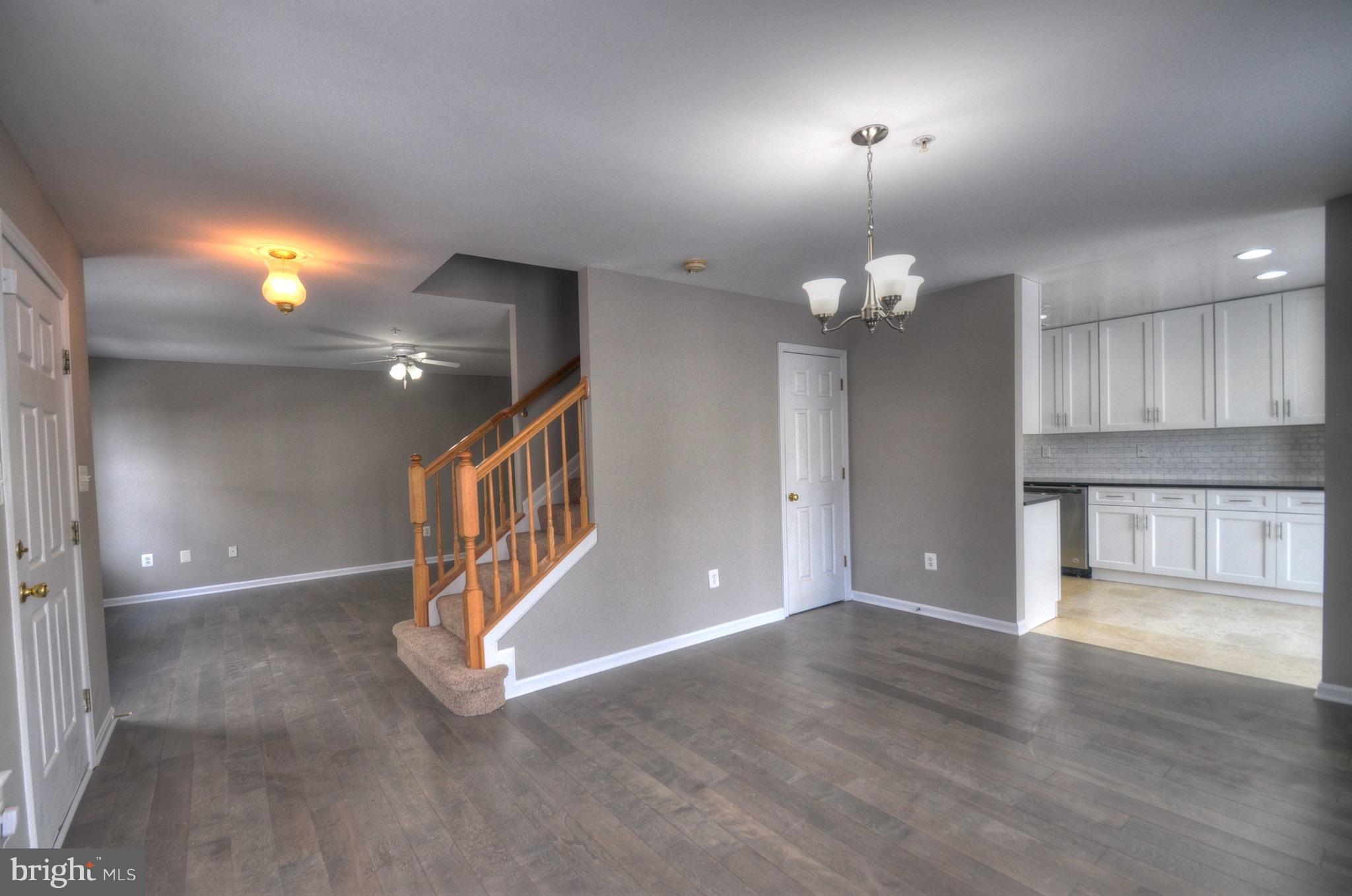 2536 Briar Ridge Lane Odenton, MD 21113 - Photo 9 of 20 Living Room