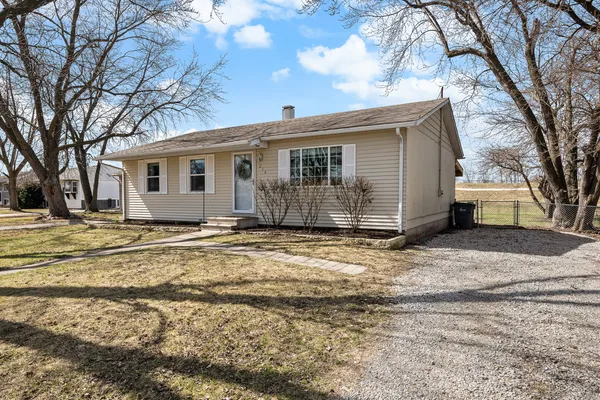 $165,000 | 214 8th Street East, Milan, IL 61264