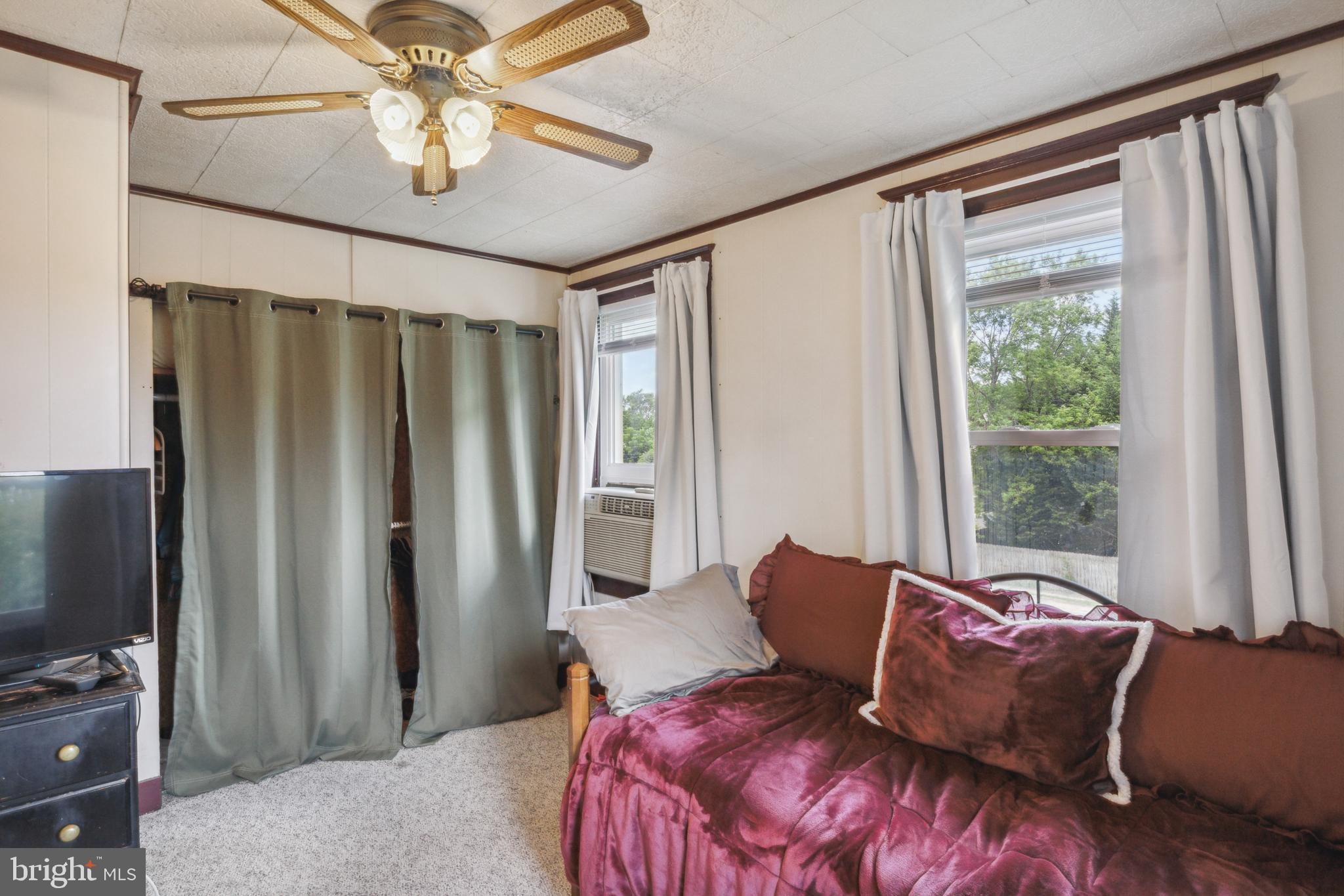 5219 Catalpha Road Baltimore, MD 21214 - Photo 17 of 24 Beeedroom 3