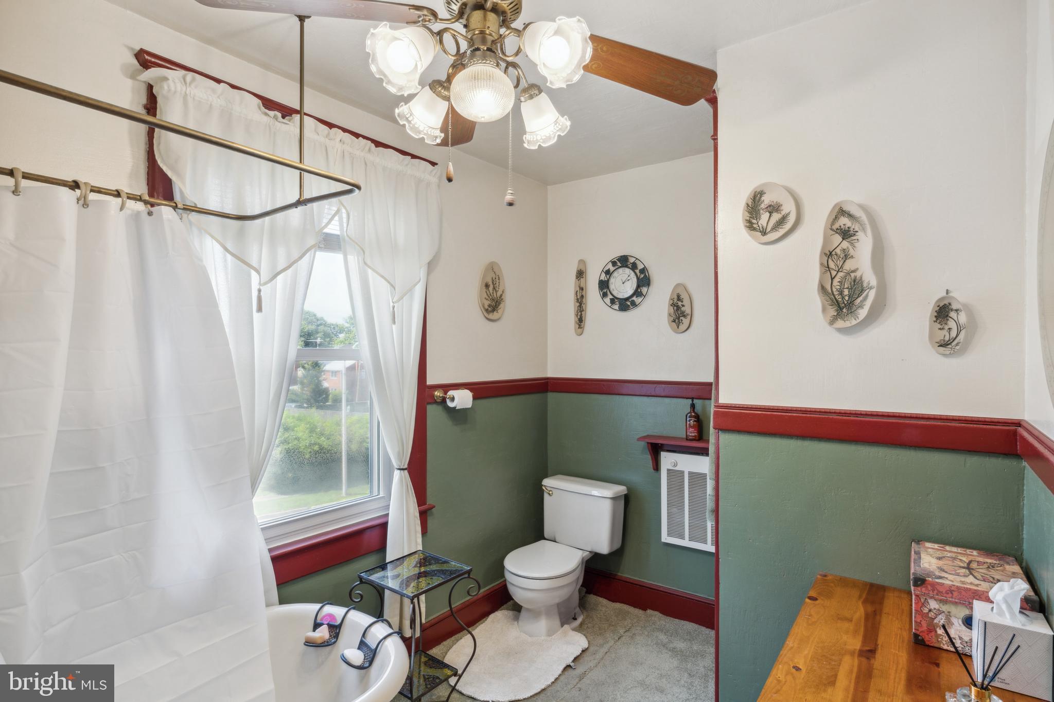 5219 Catalpha Road Baltimore, MD 21214 - Photo 18 of 24 Bathroom