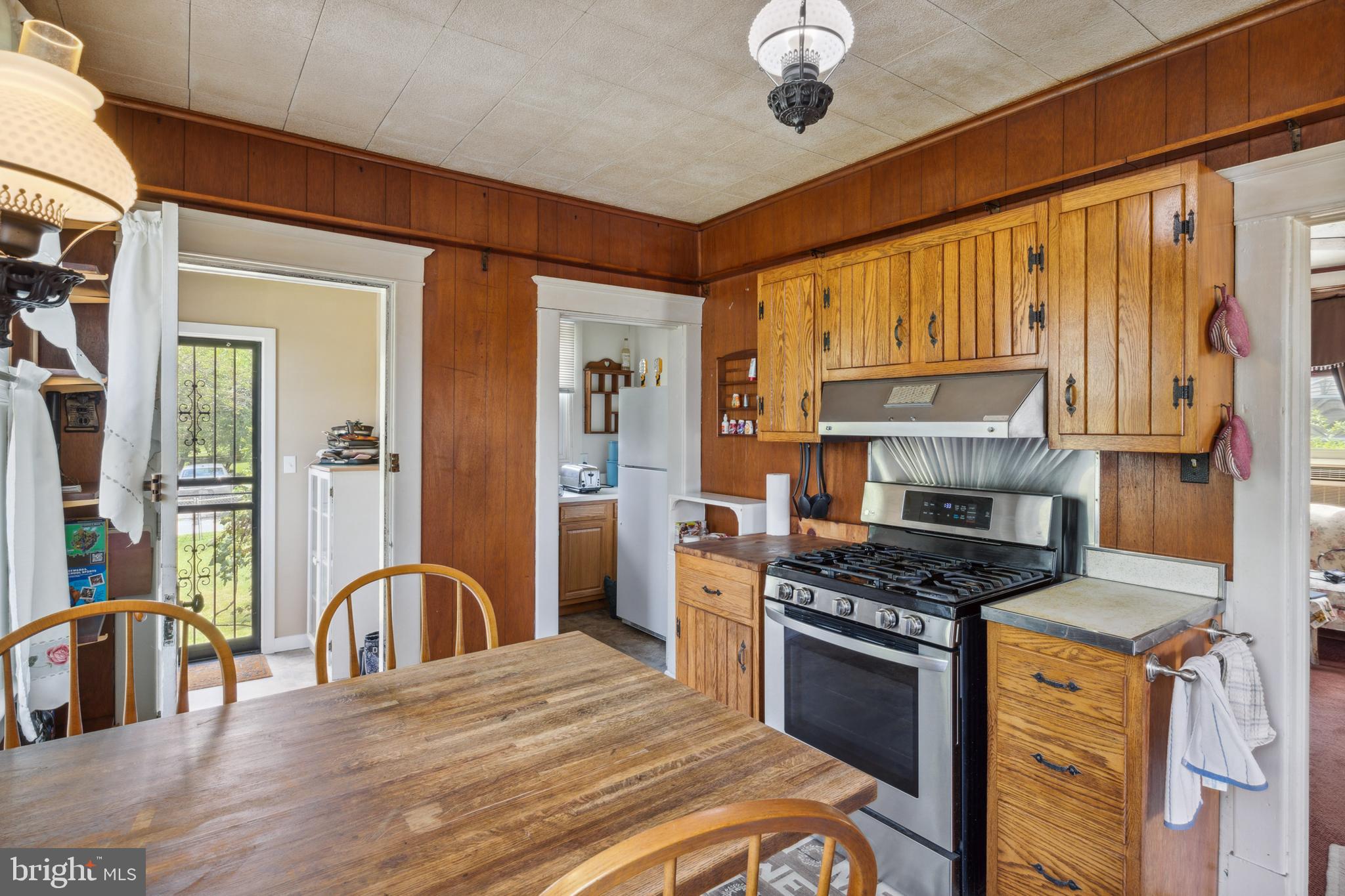 5219 Catalpha Road Baltimore, MD 21214 - Photo 10 of 24 Kitchen (Fridge)