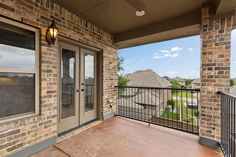 $1,097,000 | 2220 Trophy Club Drive, Trophy Club, TX 76262