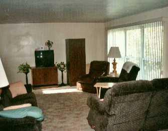 488 Filmore Road Forest Hills, PA 15221 - Photo 2 of 5 Living Room.