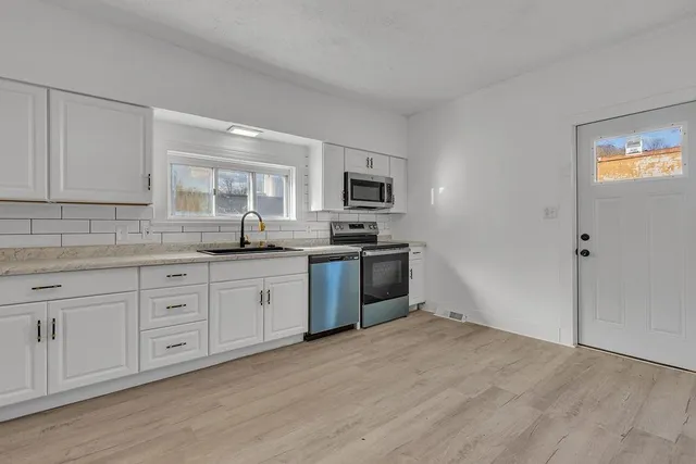 $135,000 | 498 Blockhouse Run Road, New Brighton, PA 15066