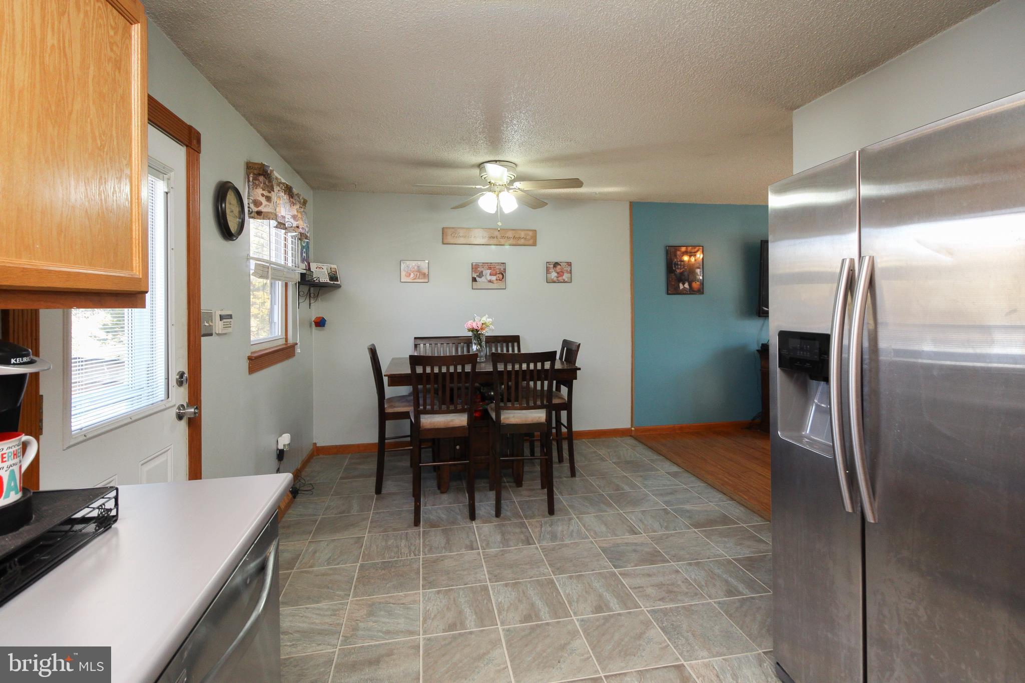 291 Grubb Road Newfield, NJ 08344 - Photo 10 of 34 Dinning Area