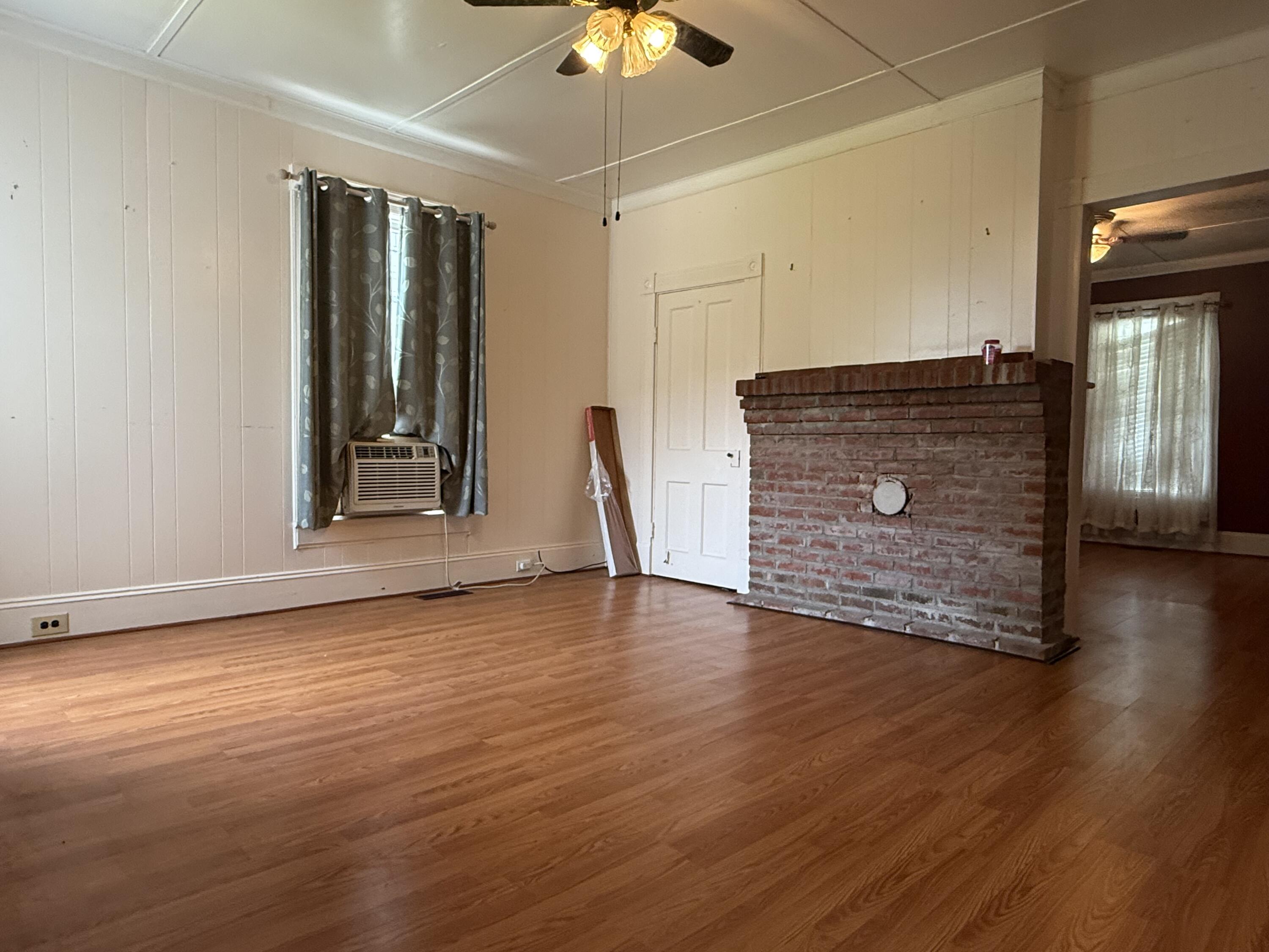 412 West Ridgeway Street Clifton Forge, VA 24422 - Photo 8 of 20 dining