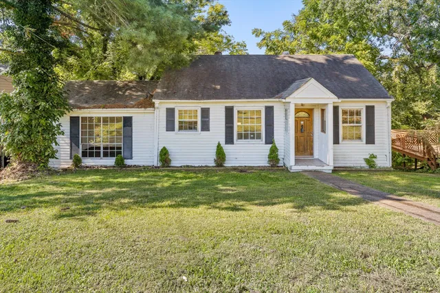 $1,850 | 3818 Kingwood Circle, Chattanooga, TN 37412