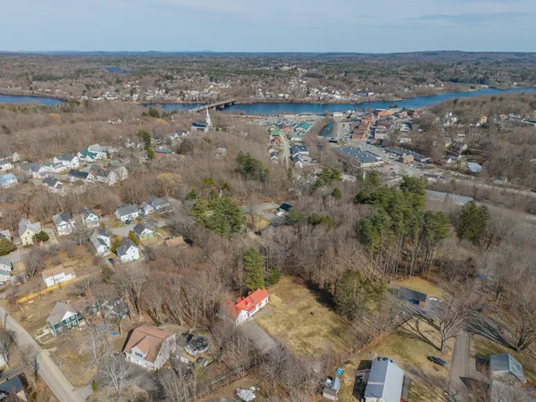 $240,000 | 28 Fountain Street, Gardiner, ME 04345