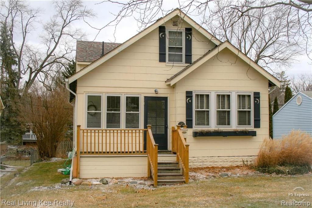 147 Lysander Street Rochester, MI 48307 - Photo 1 of 16