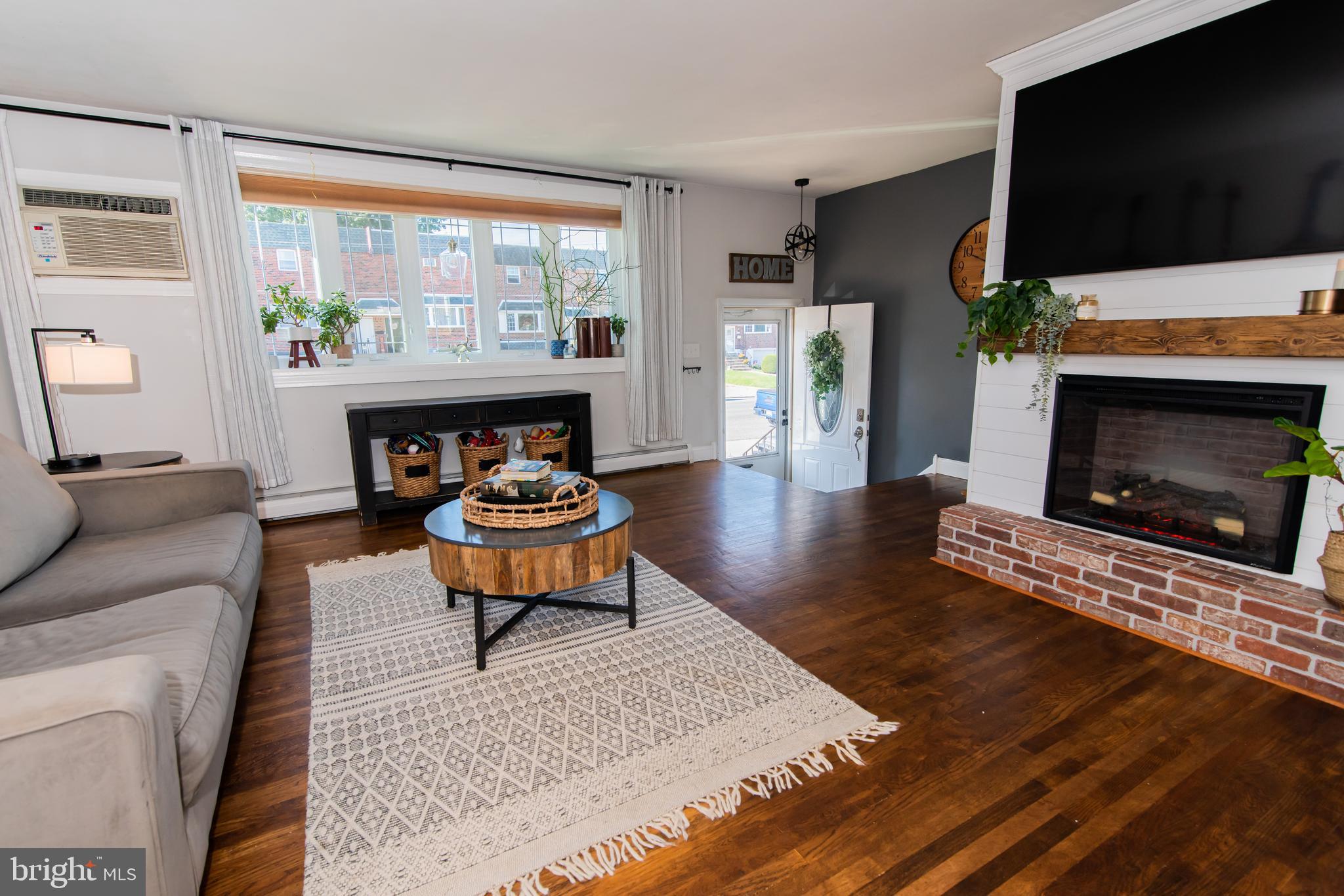 3831 Fairdale Road Philadelphia, PA 19154 - Photo 6 of 41 Gallery Image 6