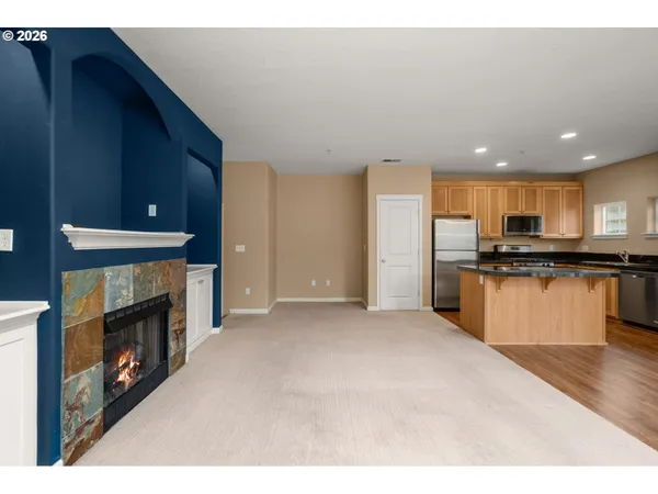 $209,900 | 1060 Southwest 170th Avenue, Unit 202, Beaverton, OR 97003