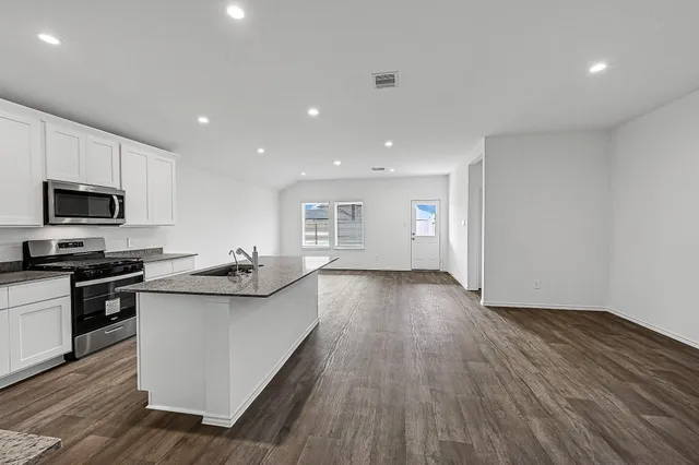 $2,099 | 31230 Yatesbury Lane, Fulshear, TX 77441