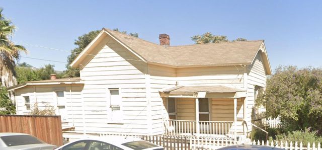 a view of a windows and a white roof