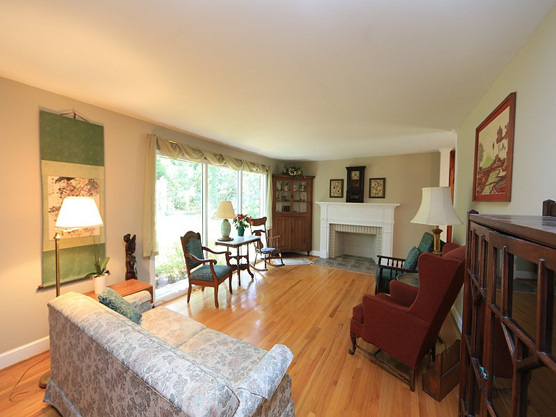 1616 Pineview Drive Raleigh, NC 27606 - Photo 7 of 18 Spacious area for entertaining or relaxing. Family Room