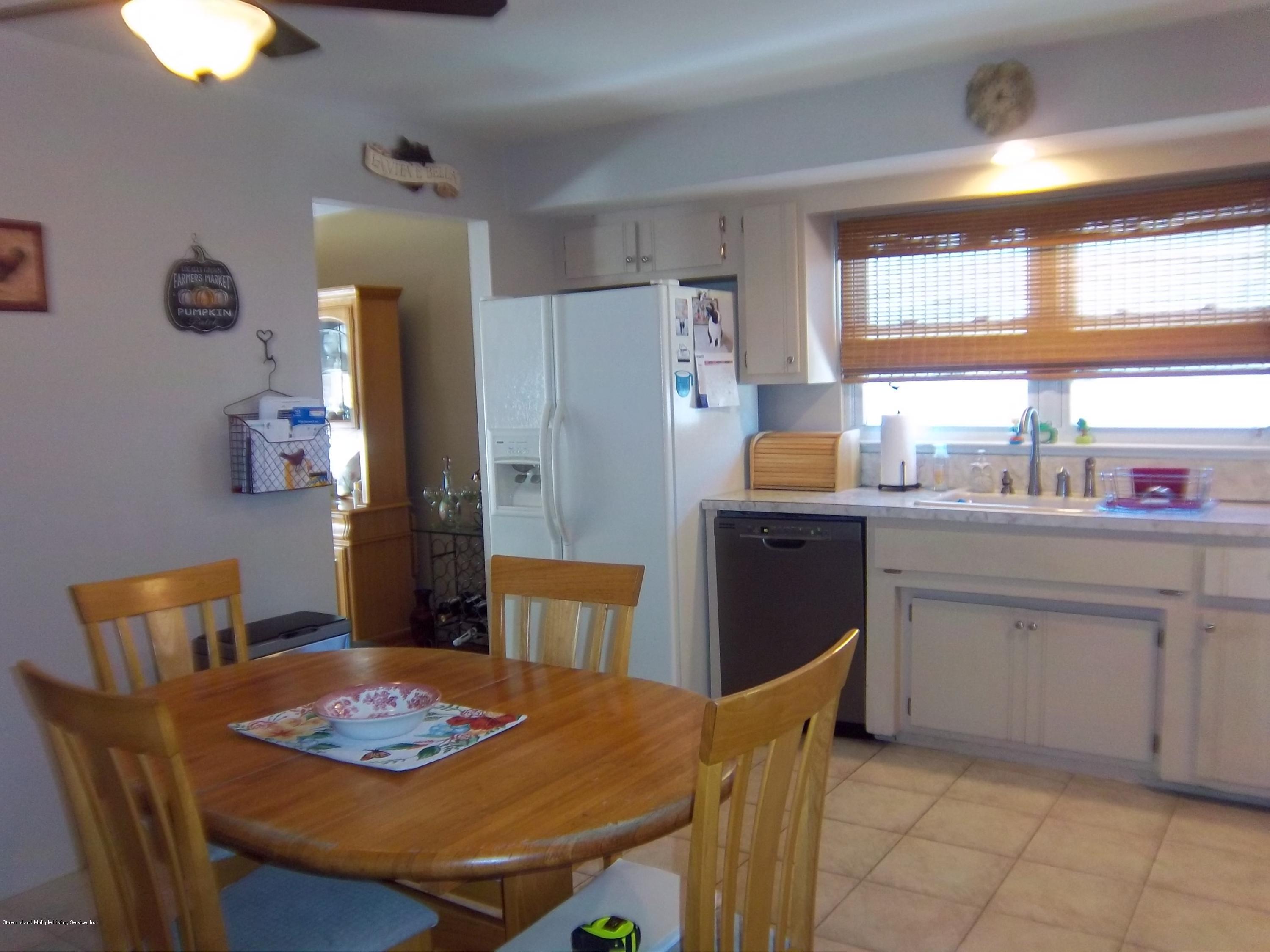 29 Signs Road Staten Island, NY 10314 - Photo 13 of 33 078