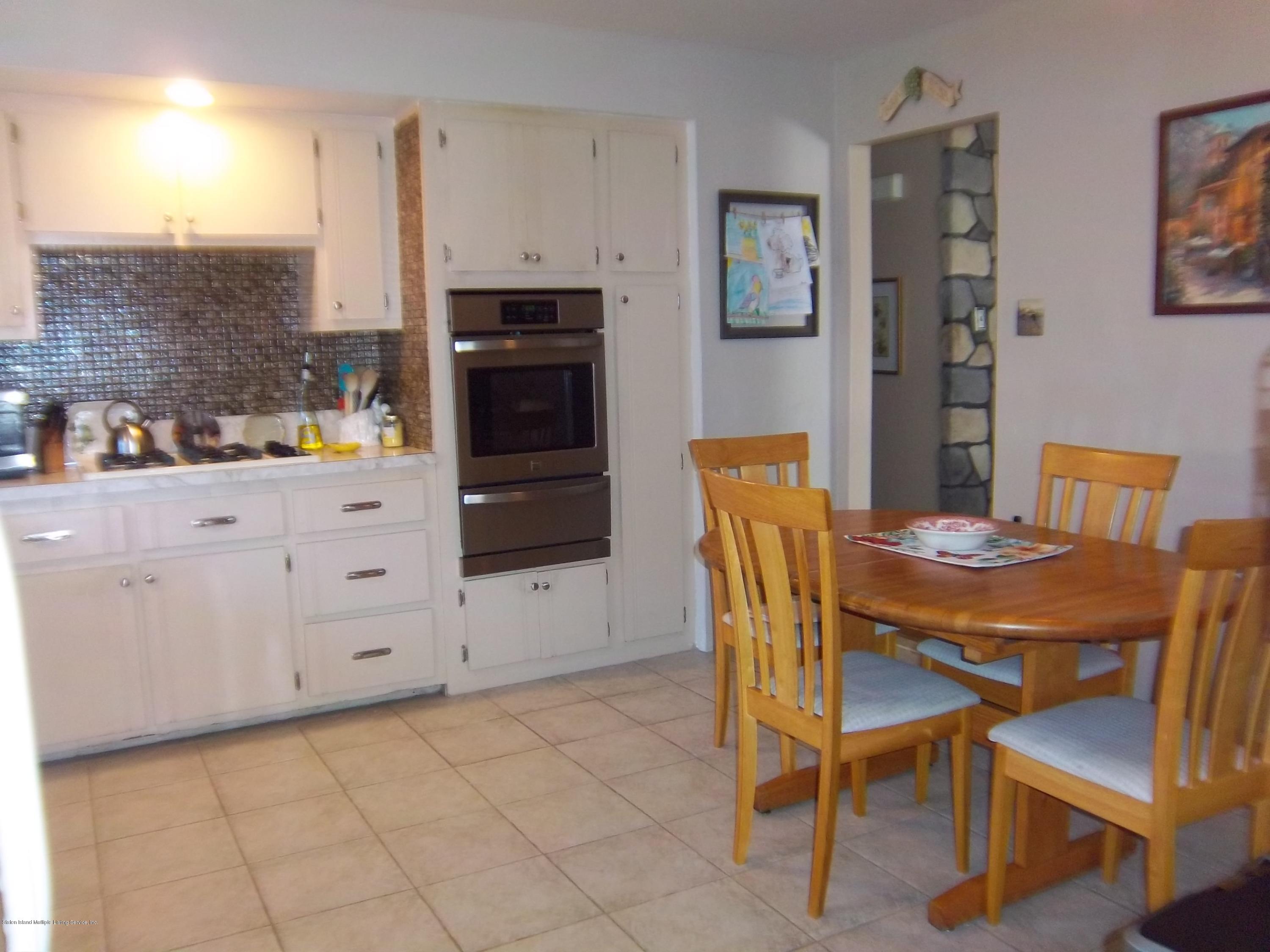 29 Signs Road Staten Island, NY 10314 - Photo 14 of 33 079