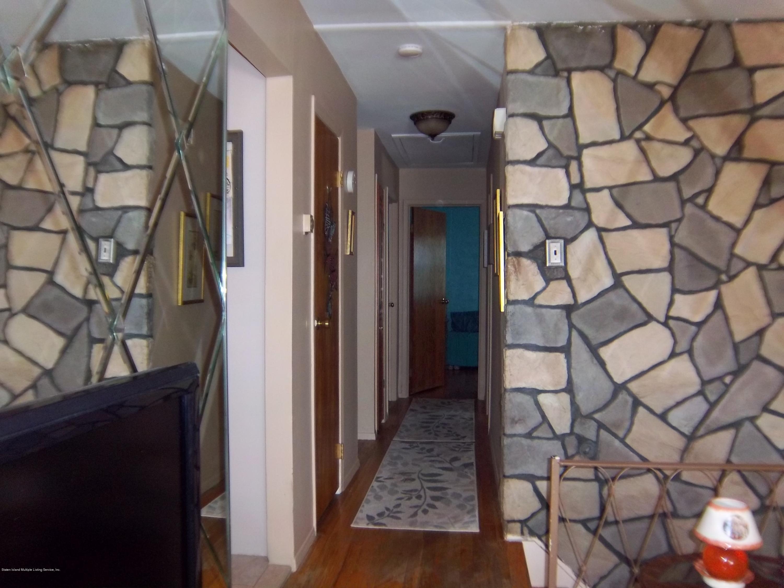 29 Signs Road Staten Island, NY 10314 - Photo 17 of 33 077