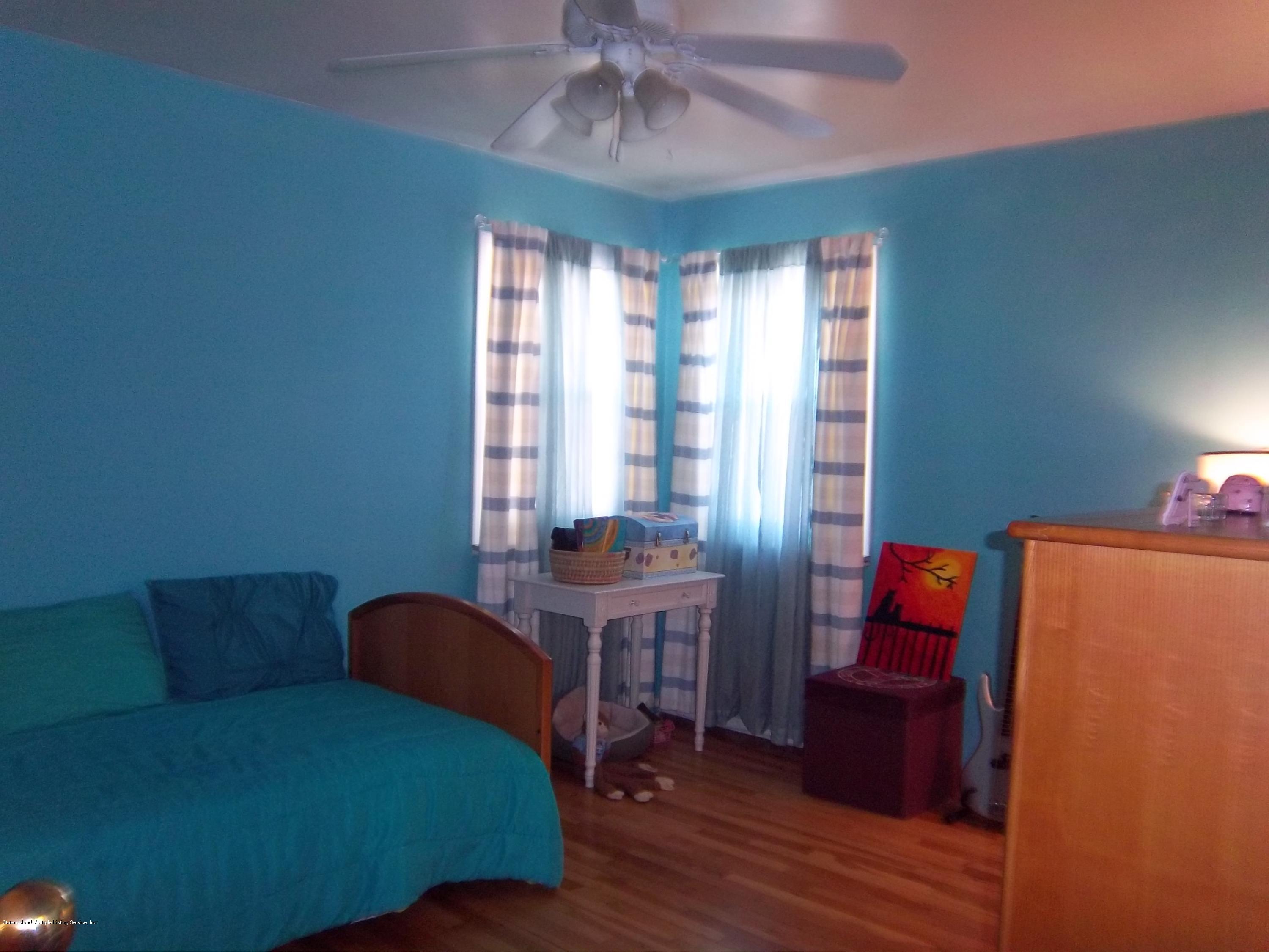 29 Signs Road Staten Island, NY 10314 - Photo 21 of 33 088