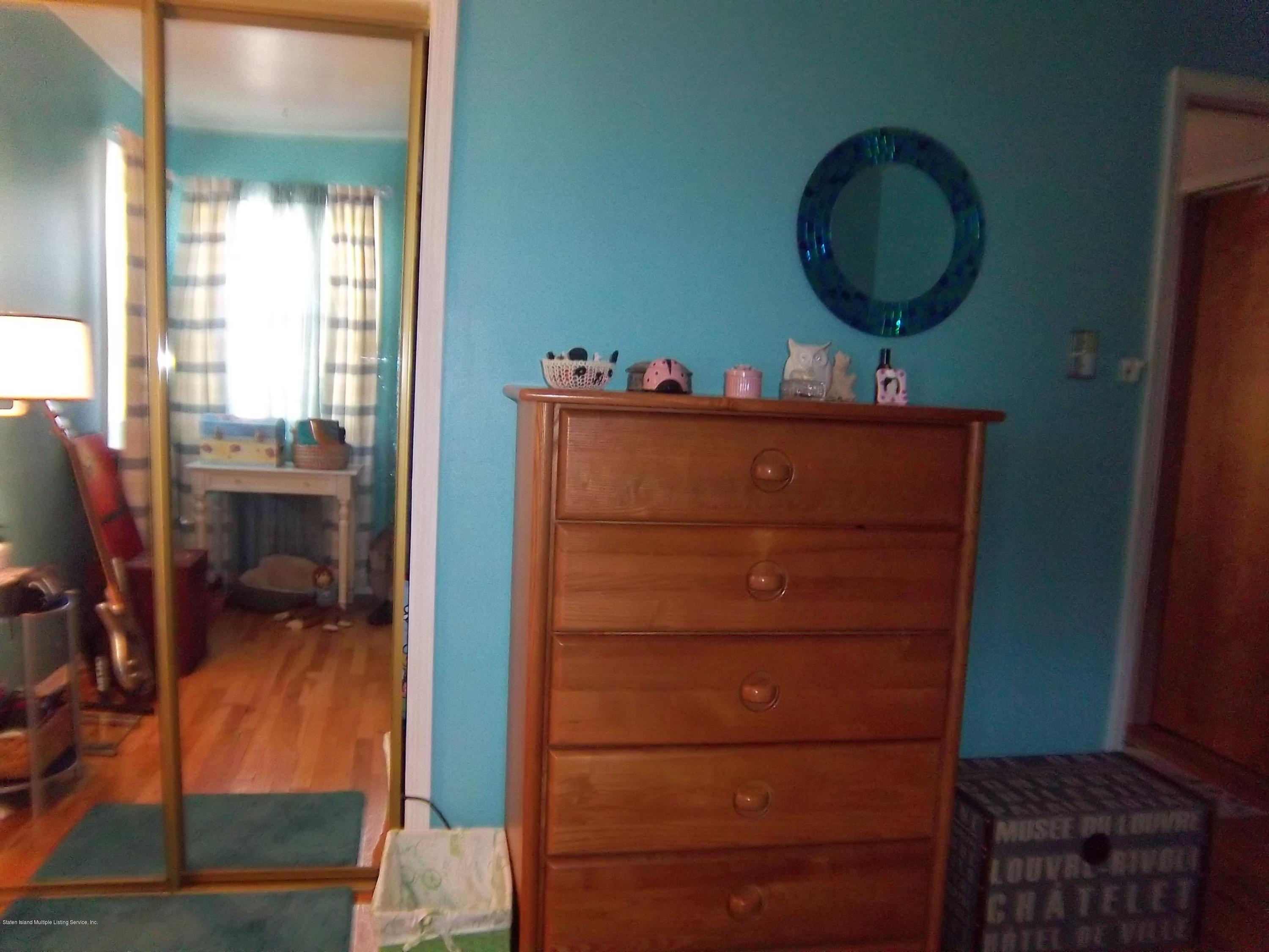 29 Signs Road Staten Island, NY 10314 - Photo 22 of 33 090