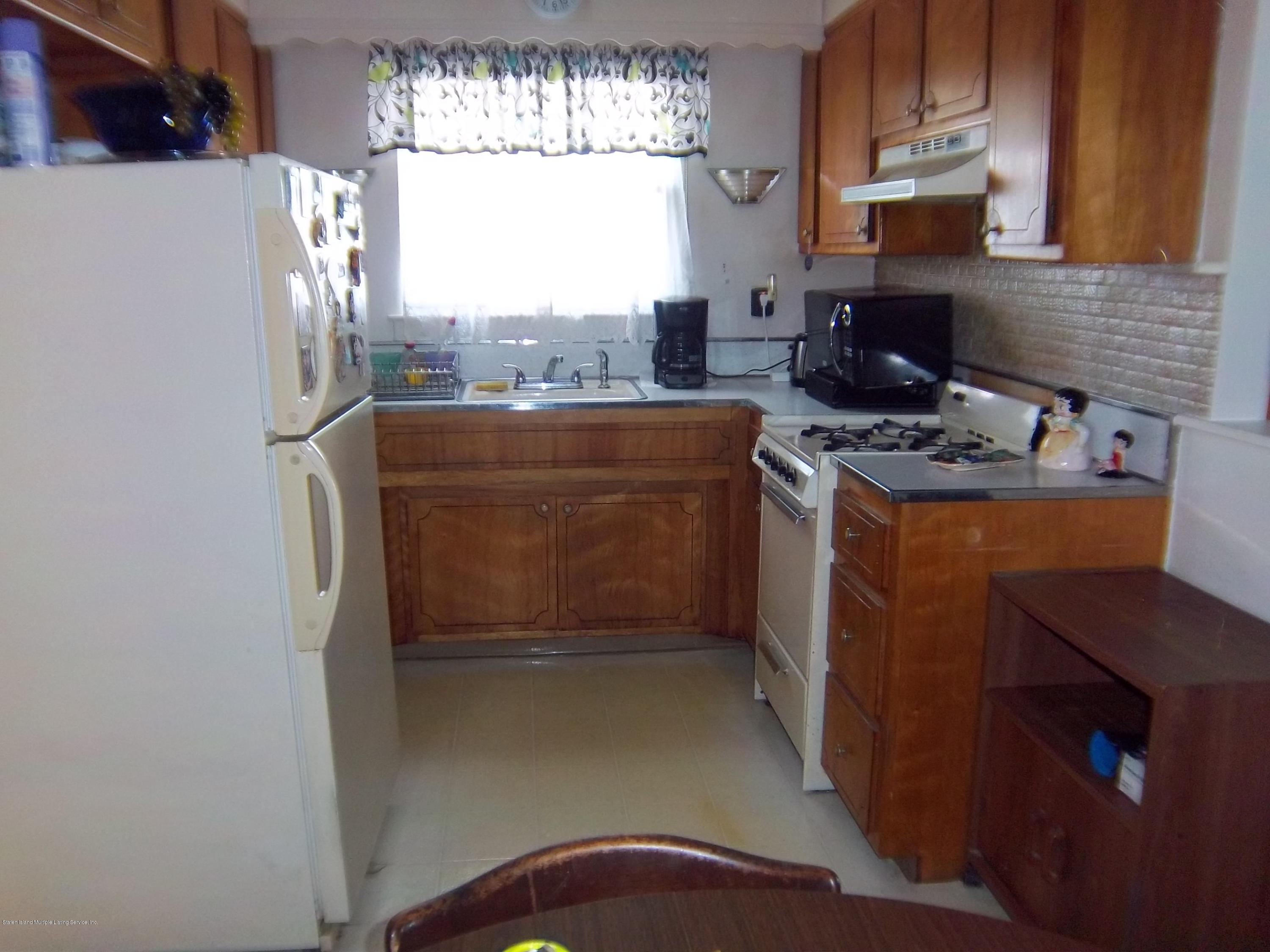 29 Signs Road Staten Island, NY 10314 - Photo 24 of 33 101