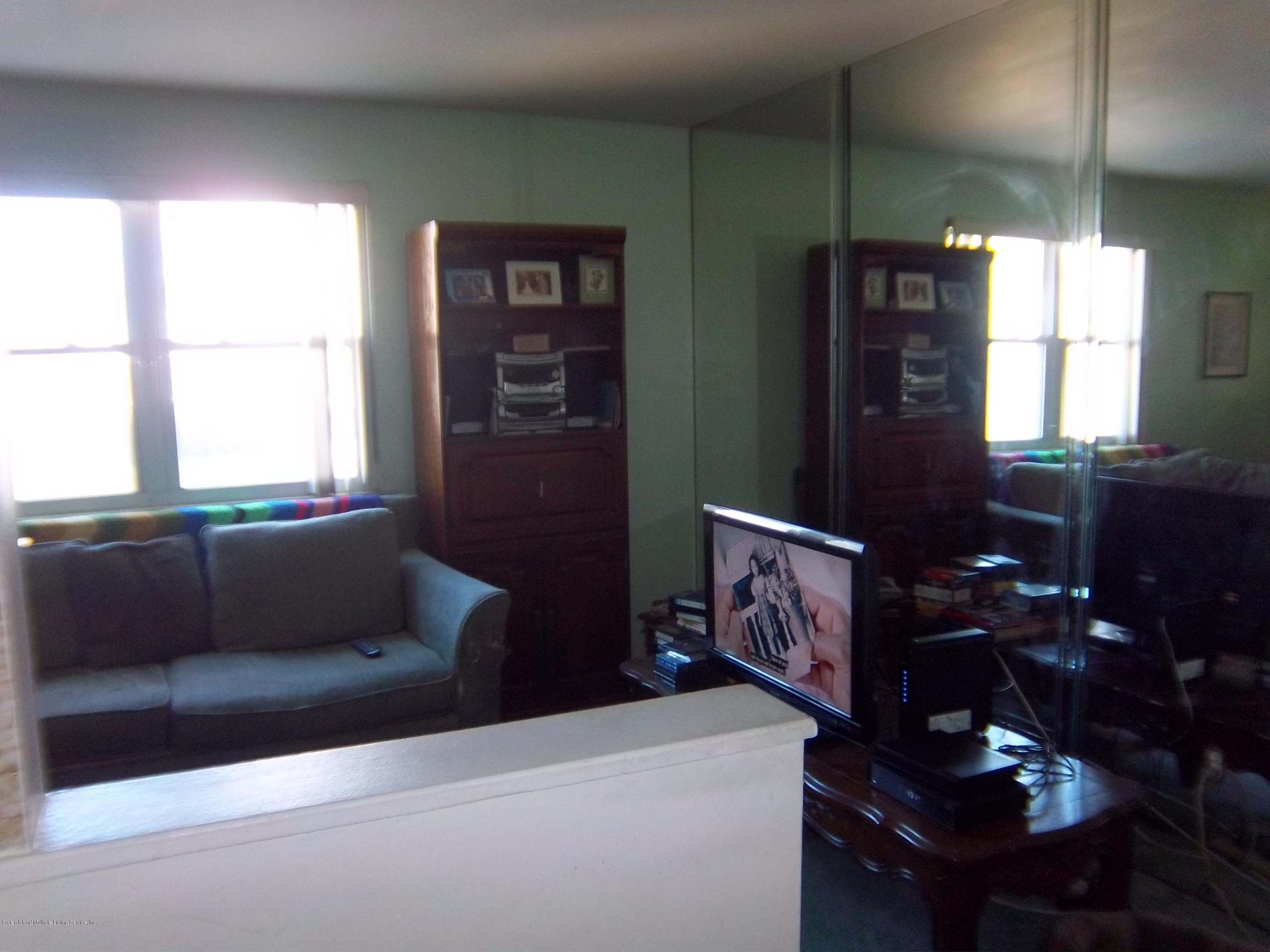 29 Signs Road Staten Island, NY 10314 - Photo 27 of 33 110