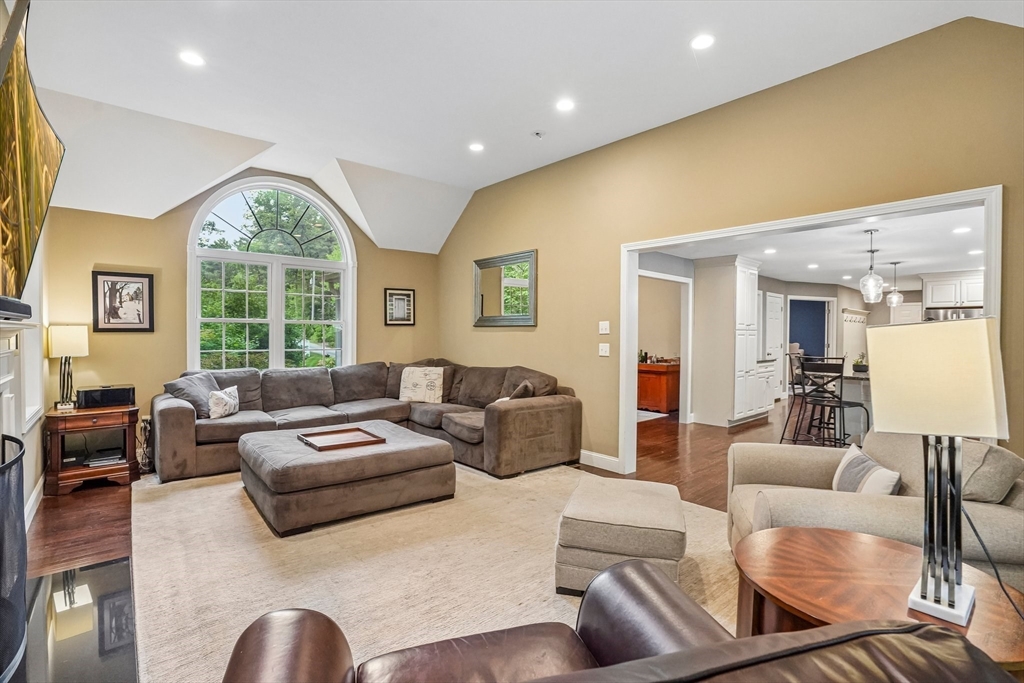 43 Tavern Road Groton, MA 01450 - Photo 9 of 40 Gallery Image 9