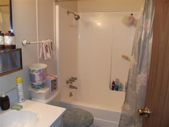 8366 Ridge Drive Show Low, AZ 85901 - Photo 8 of 13 Gallery Image 8