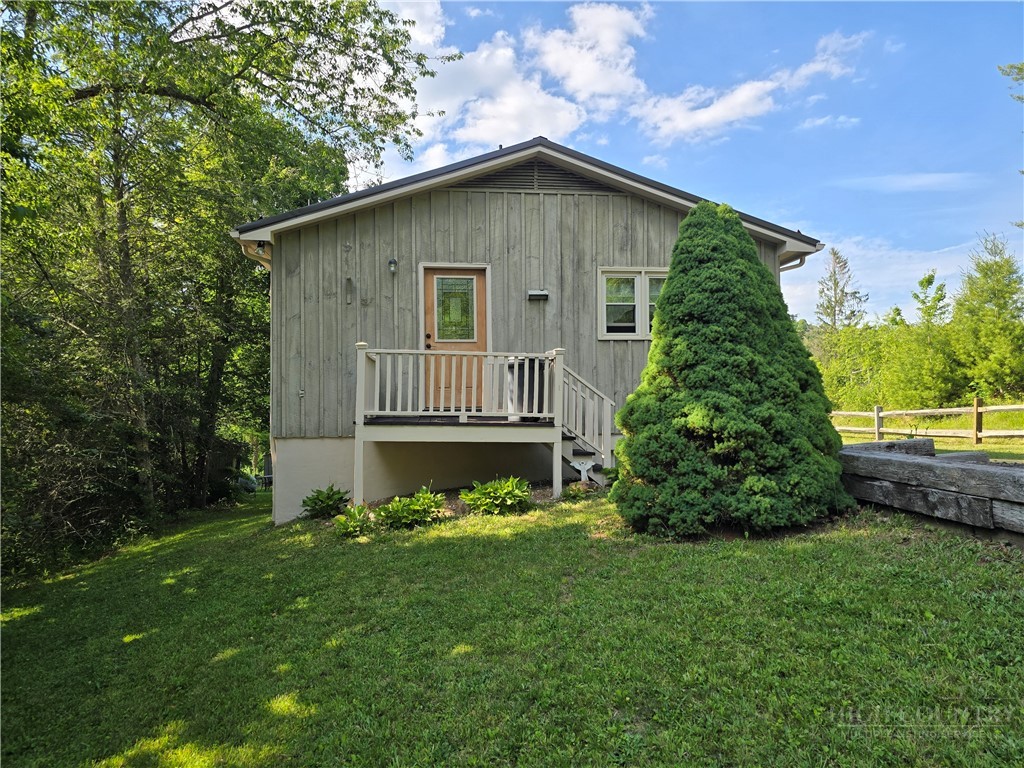 159 Doyle Bare Road West Jefferson, NC 28694 - Photo 5 of 49